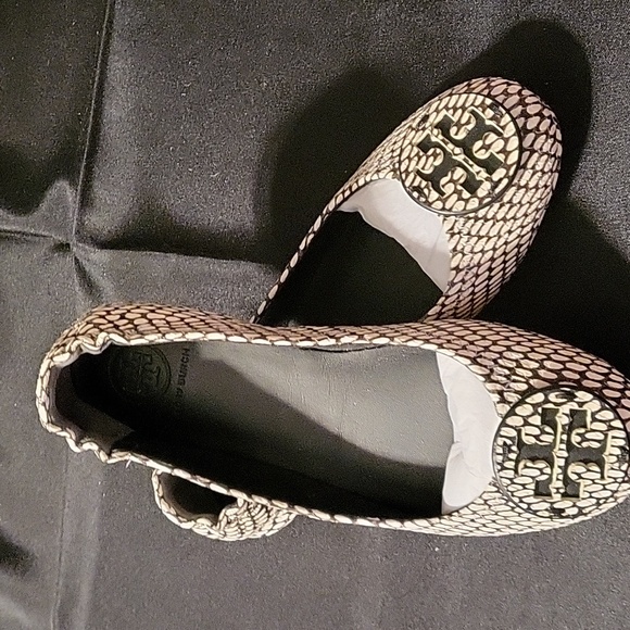 Tory Burch King Cobra Minnie Travel Ballet Flats size 5.5 - Picture 3 of 7